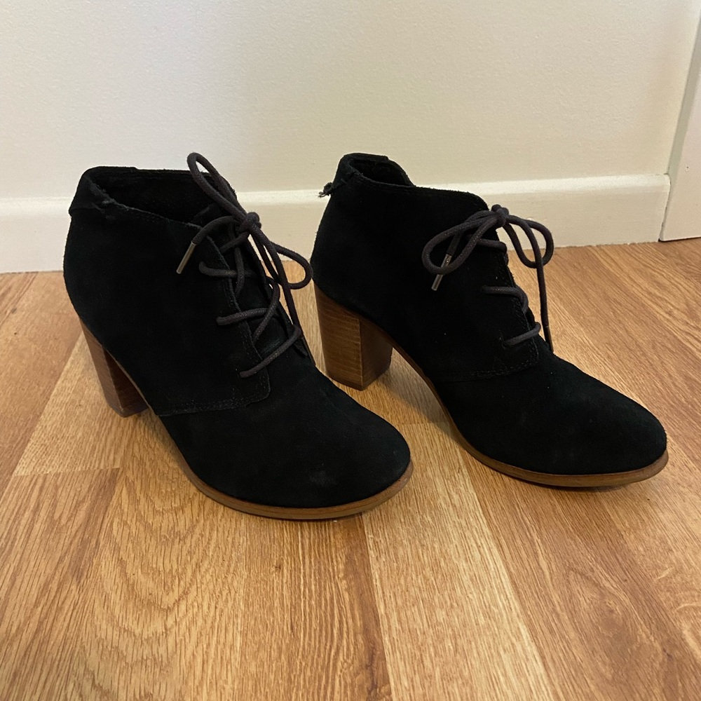 Toms black booties